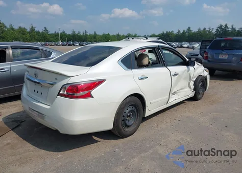 2015 Nissan Altima 2.5 S from USA, damaged, VIN 1N4AL3AP9FC126119